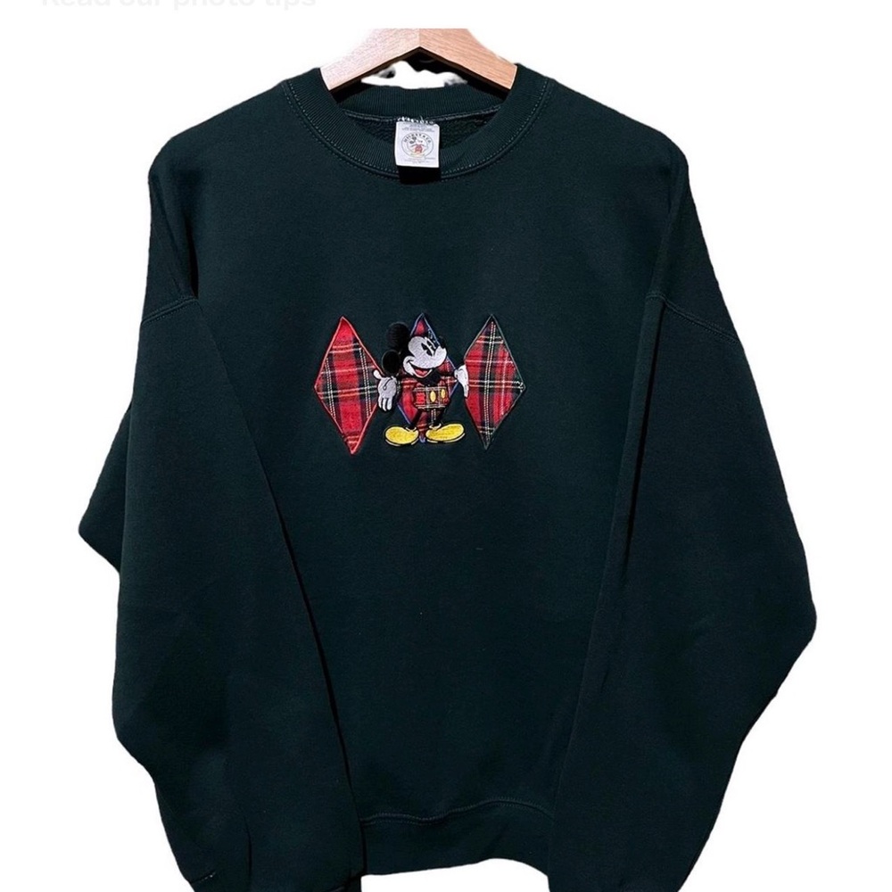 Men's green sweatshirt with Mickey Mouse Design